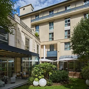 Ampère Hotel